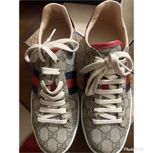 Gucci GG Supreme sneakers